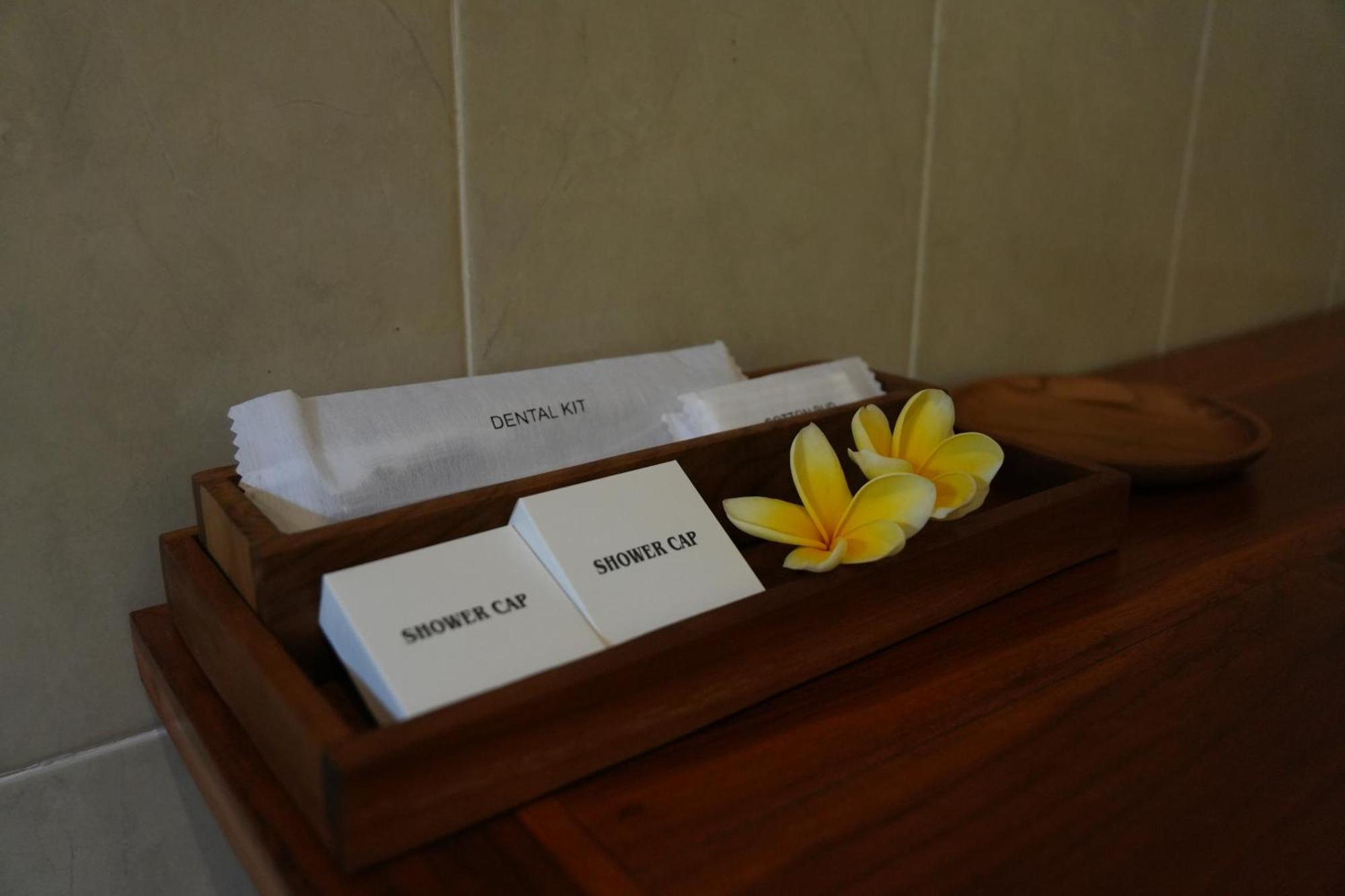 Alit Bungalow&Warung Ubud Exterior foto