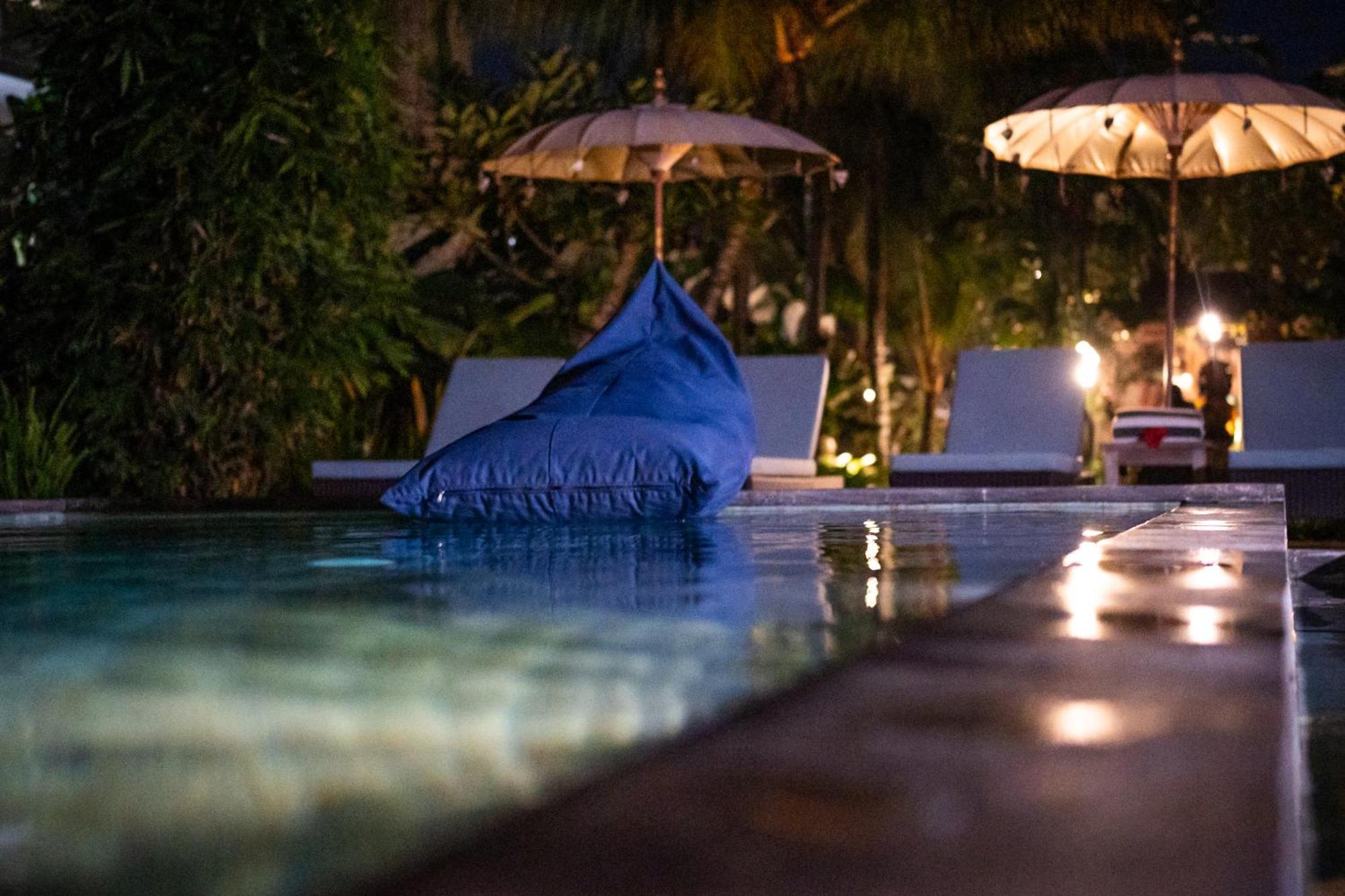 Alit Bungalow&Warung Ubud Exterior foto